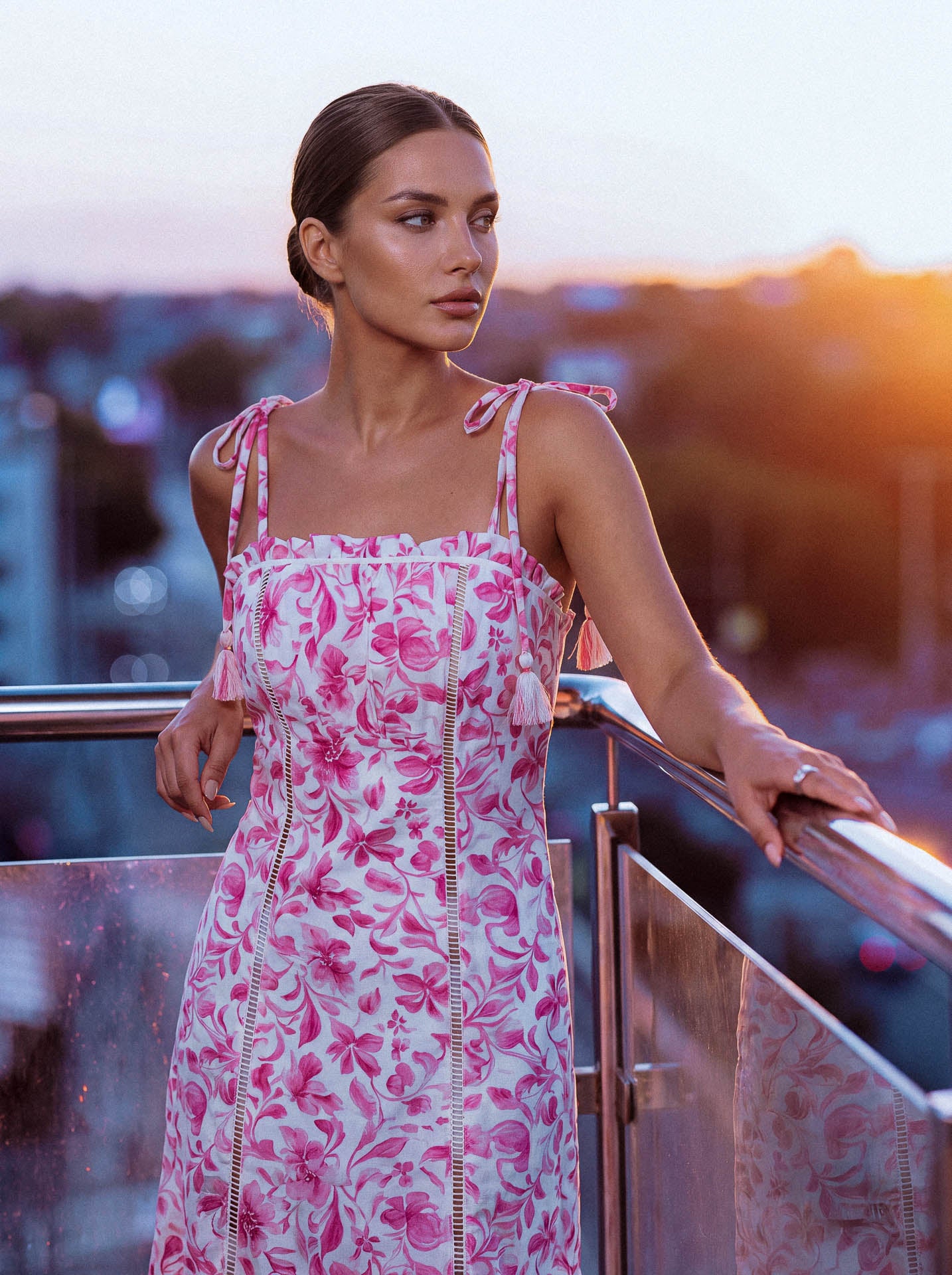 VESTIDO ESTAMPADO COM RENDA PALITO 26688