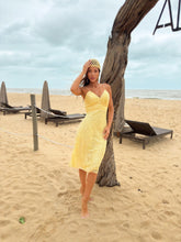 VESTIDO EVASE BORDADO 25684