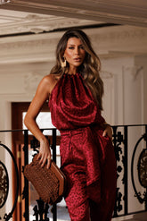 BLUSA COM PEDRAS NO INTERNO DA ALCA 25242