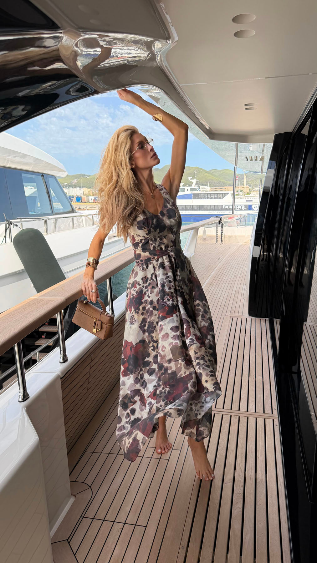 VESTIDO ESTAMPADO COM PONTAS 26646