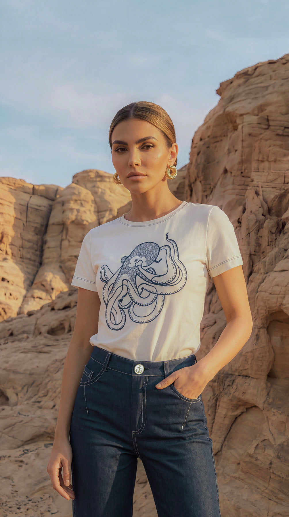 BLUSA COM BORDADO POLVO 26609
